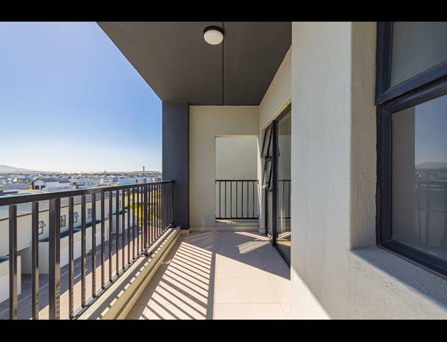 3 BEDROOM APARTMENT TO LET IN SANDOWN